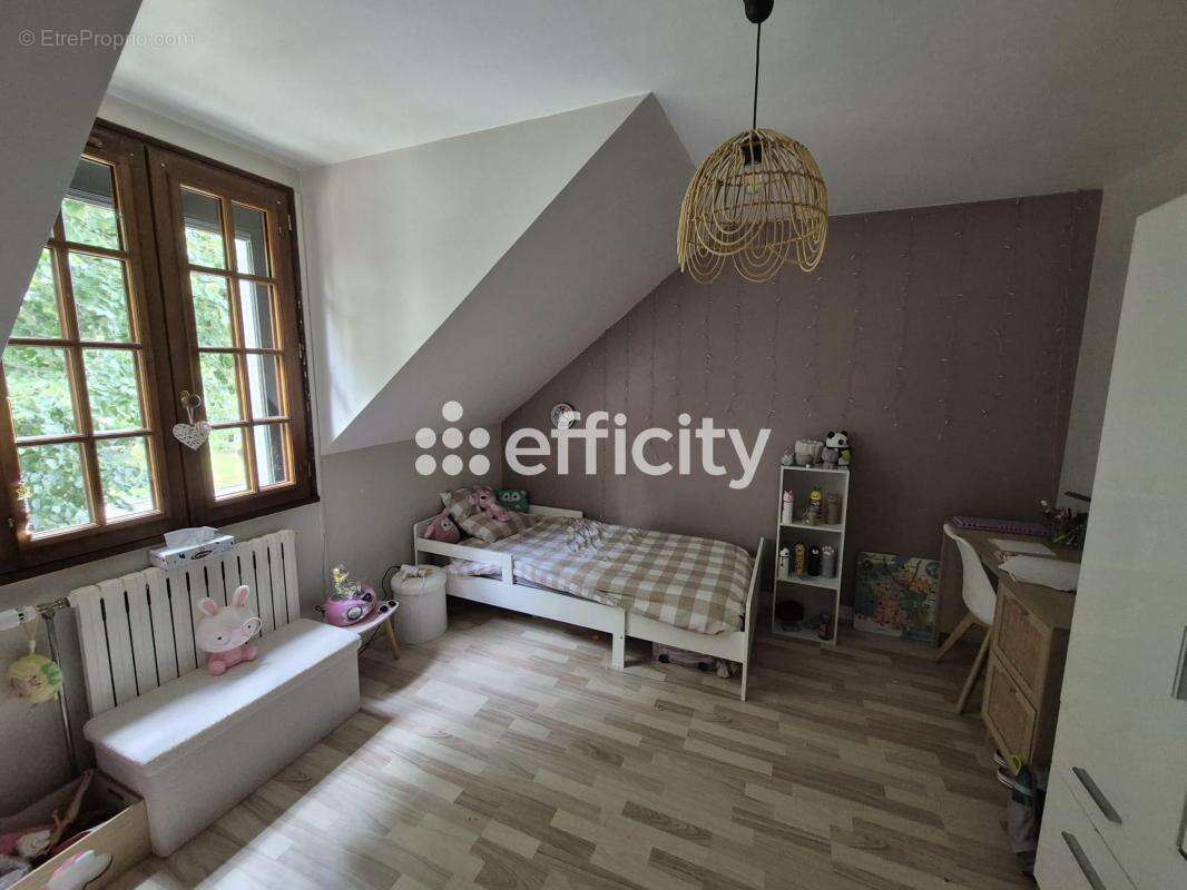 Maison 122 m² à Rochechouart  - photo 6