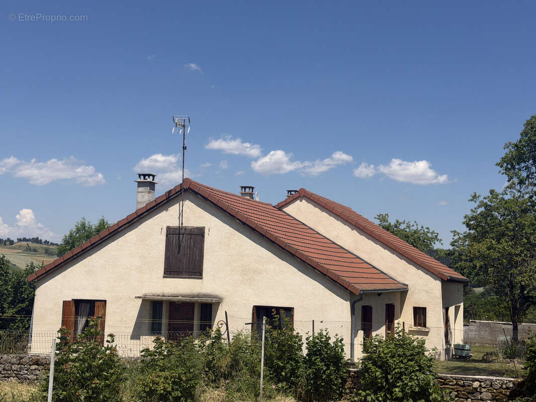 Exclusivité 152 : Maison T5, Chambon-le-Château. - photo 7
