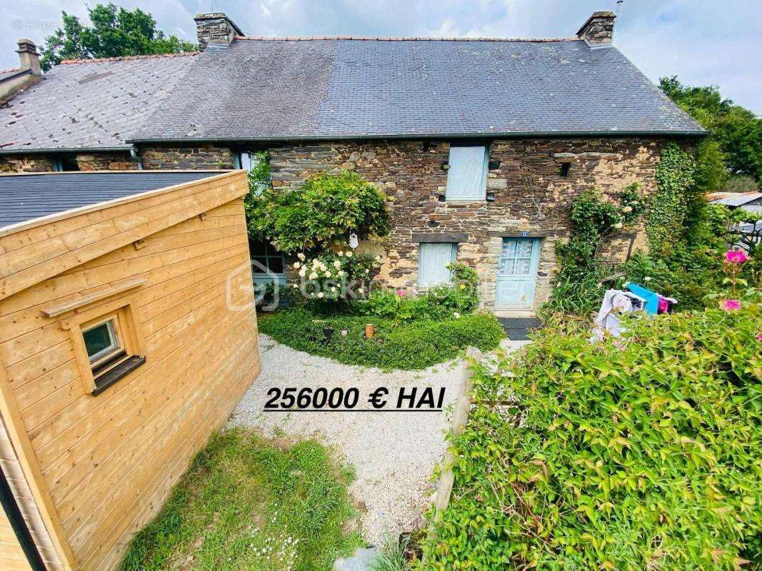 Maison de Village de 187 M² (Loyat 56800) - photo 2