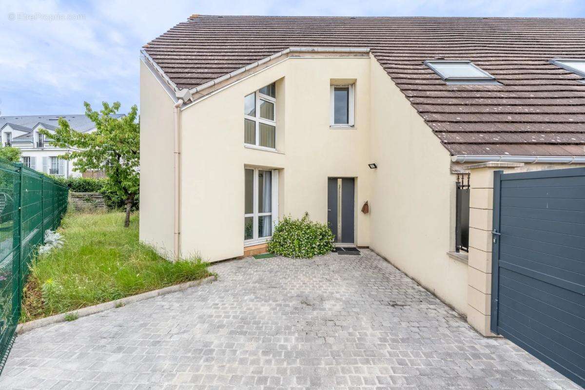 Maison à L'ISLE-ADAM