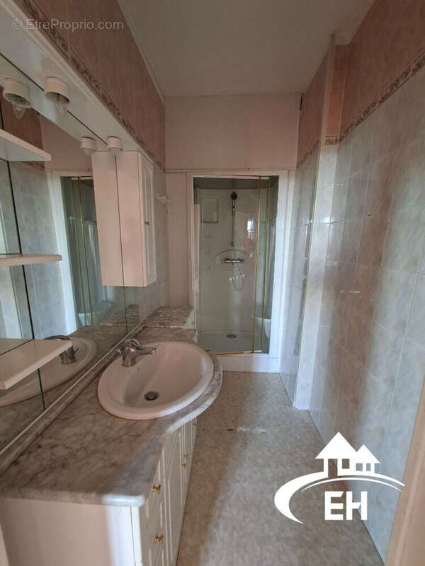 Appartement à L'AIGLE