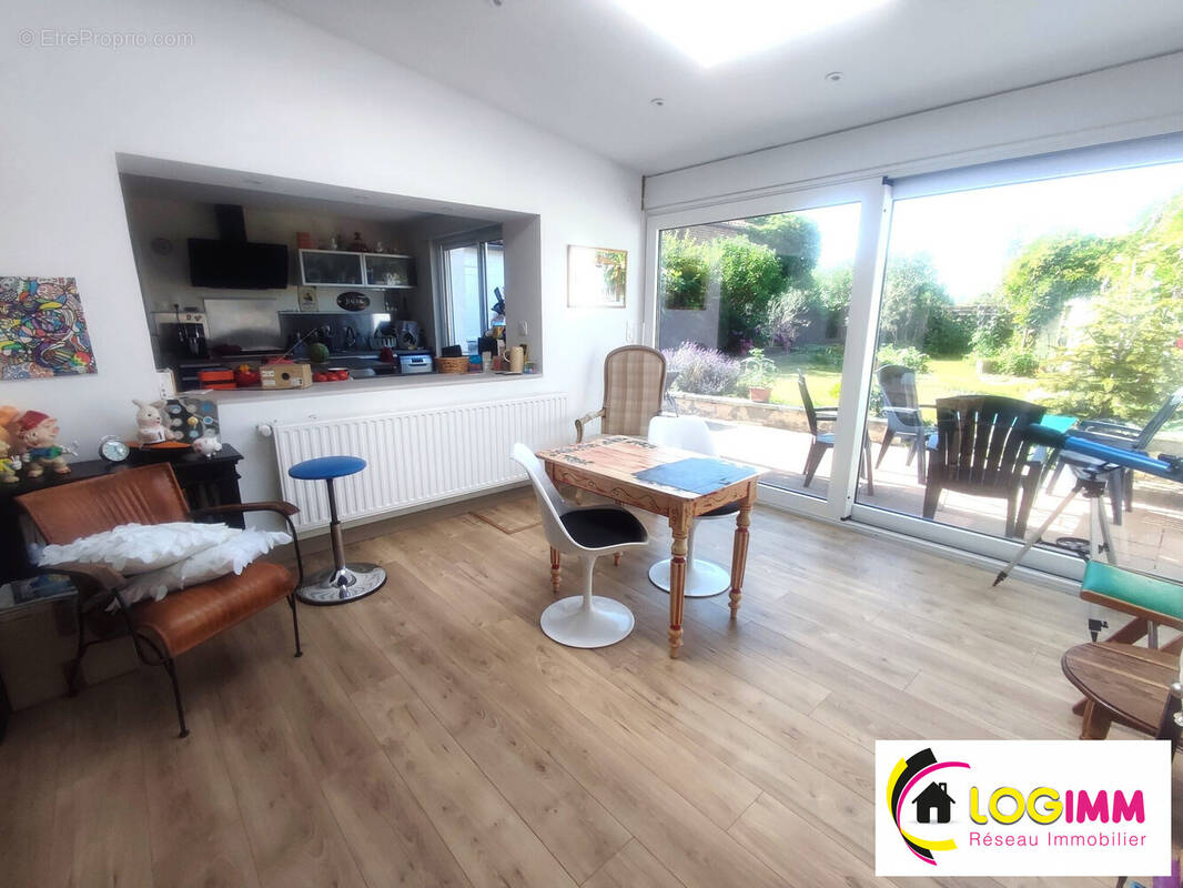 Maison à ENGLEFONTAINE