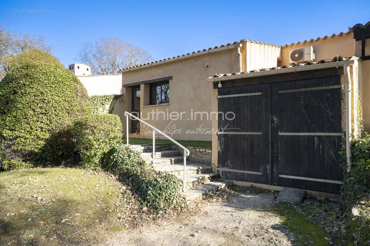 Maison à GRASSE