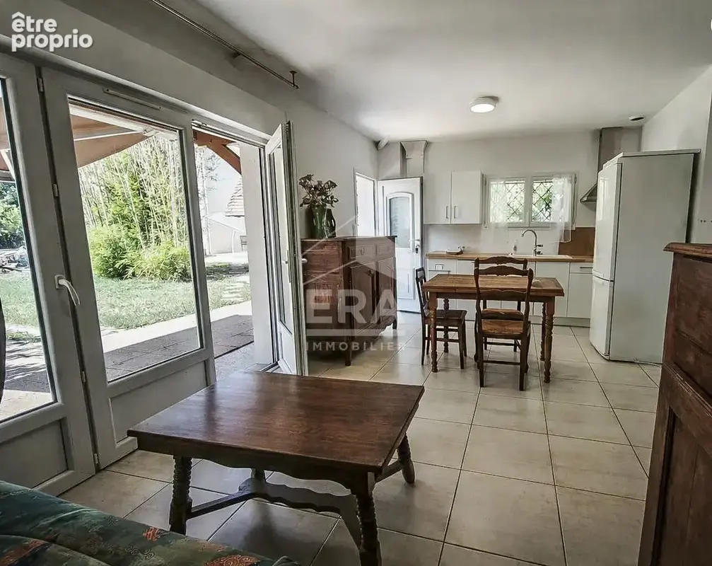 Propriété familiale avec ascenseur, piscine et maison d'invités - photo 16