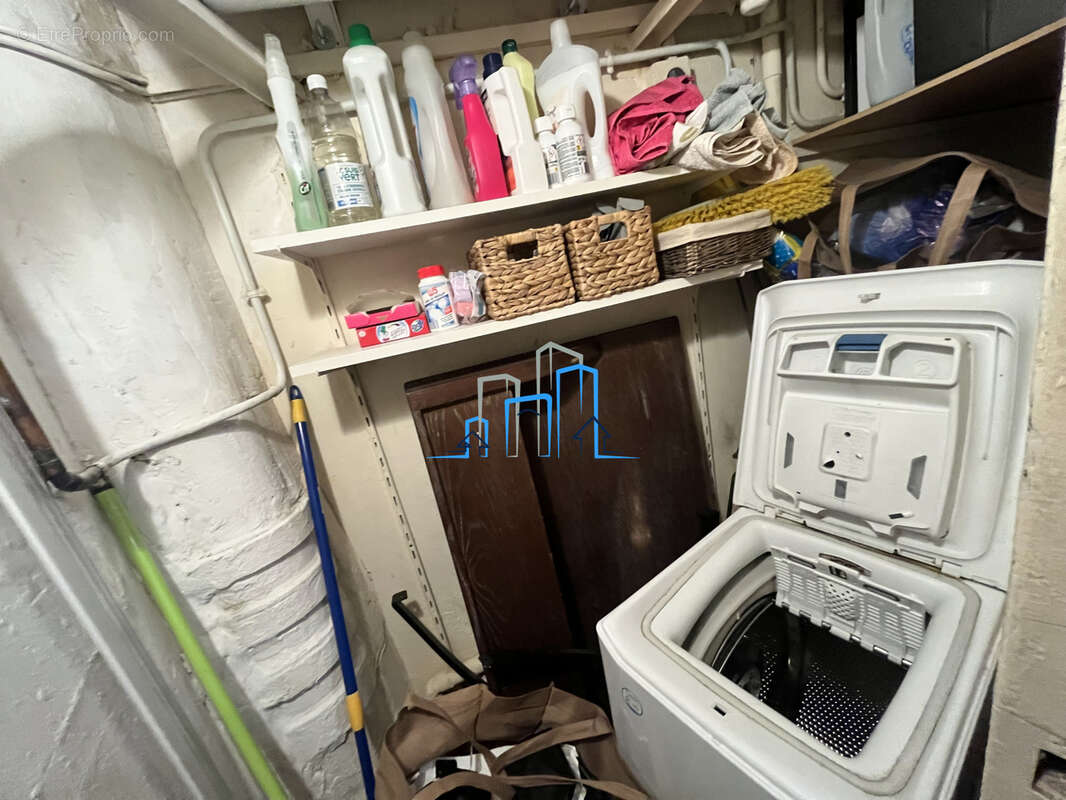 Appartement à PARIS-3E