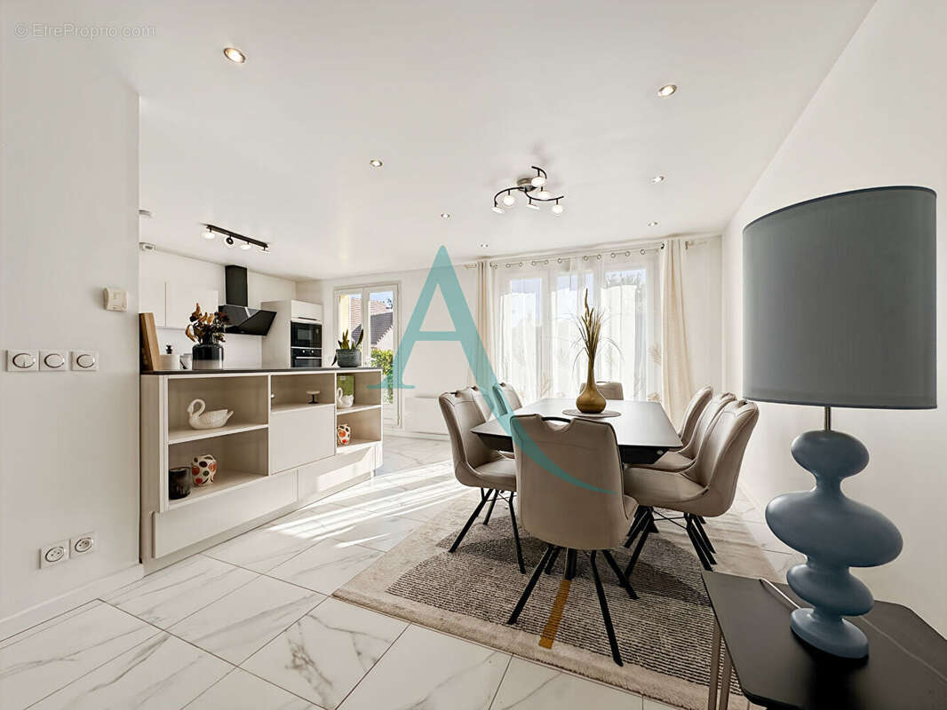 Maison Familiale de plain-pied avec combles aménagés 6 pièces Ormoy - photo 4