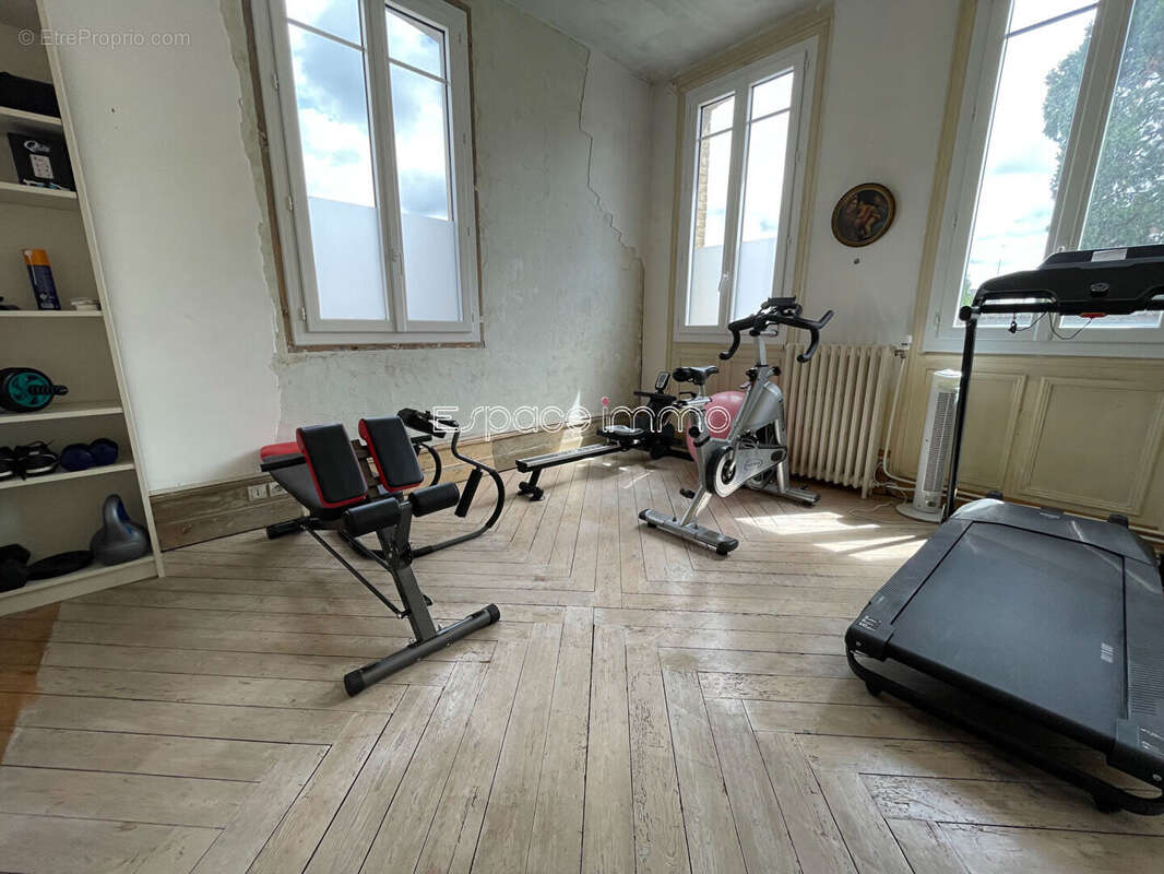 Maison 5 chambres  deville les rouen garage - photo 9