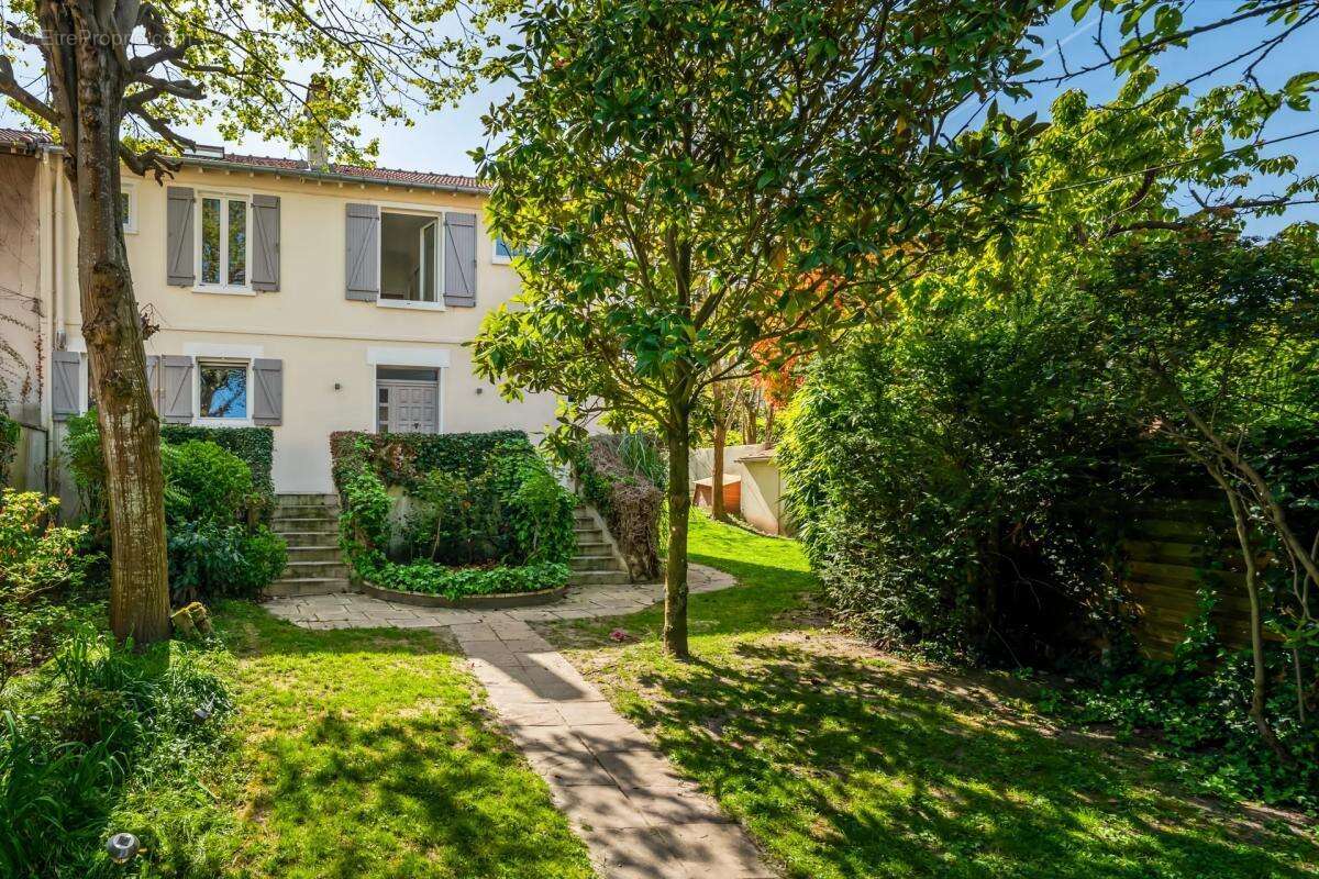 Maison à SAINT-CLOUD