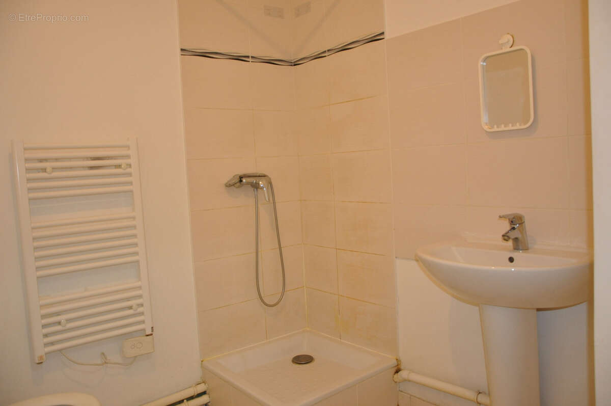 Bel appartement de 25,44 m2, lumineux, avec terrasse de 8 m2, exposé à l'Ouest, sans vis-à-vis, tram à 2 minut - photo 9