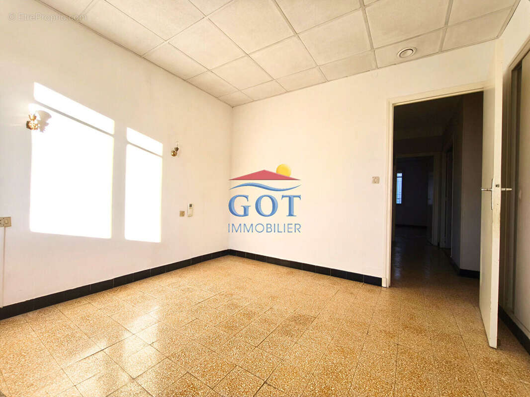 Maison à VILLELONGUE-DE-LA-SALANQUE