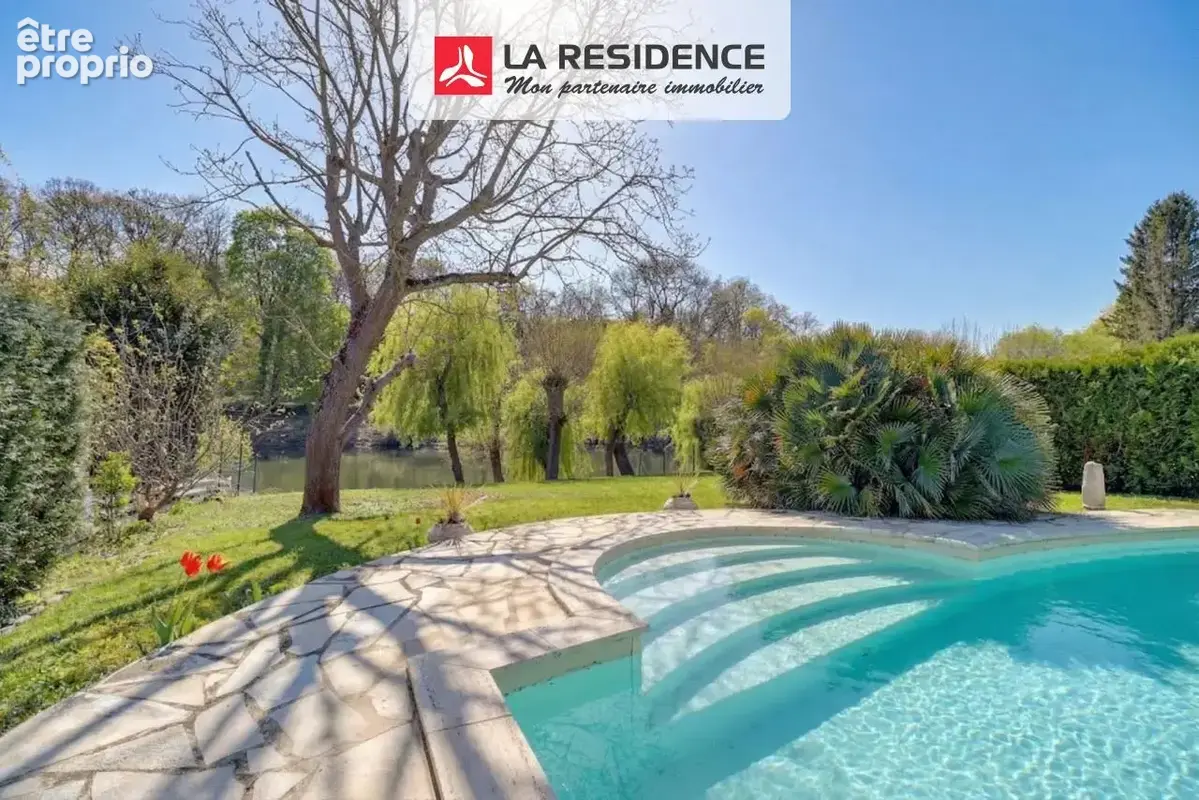 Maison 152 m² à Poissy  - photo 2