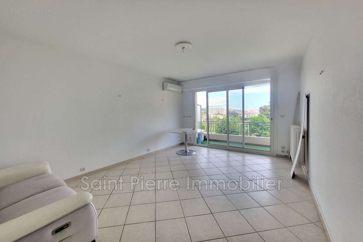 Appartement à CAGNES-SUR-MER