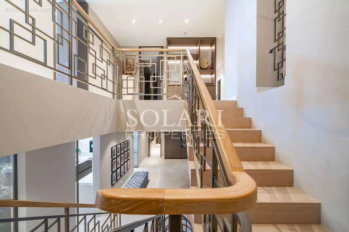 Maison à THEOULE-SUR-MER