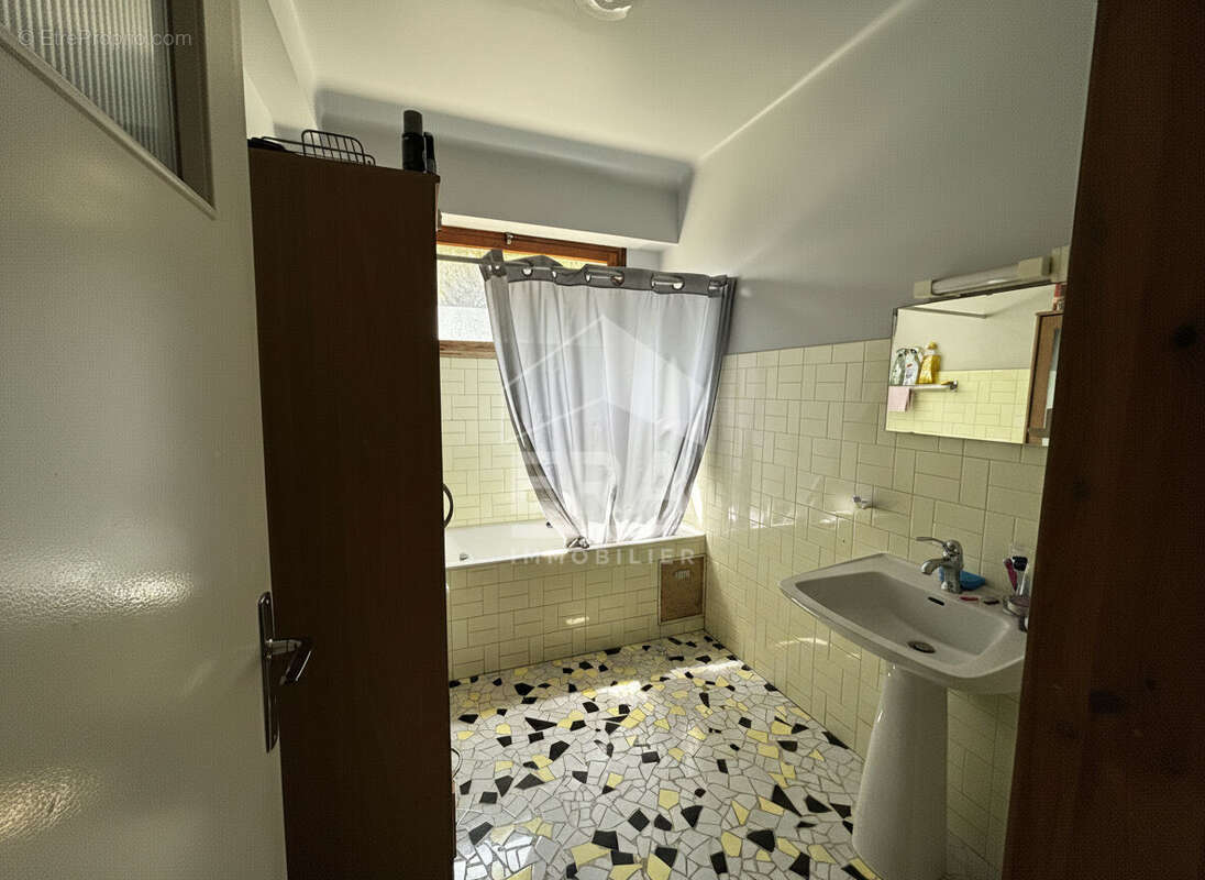 Appartement à VENCE