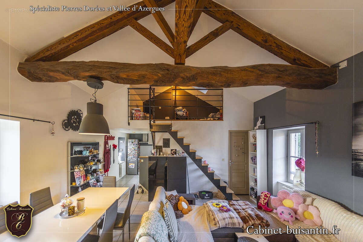 Appartement T3 en duplex centre village - photo 2