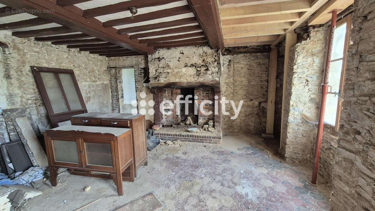 Maison à LE MOLAY-LITTRY