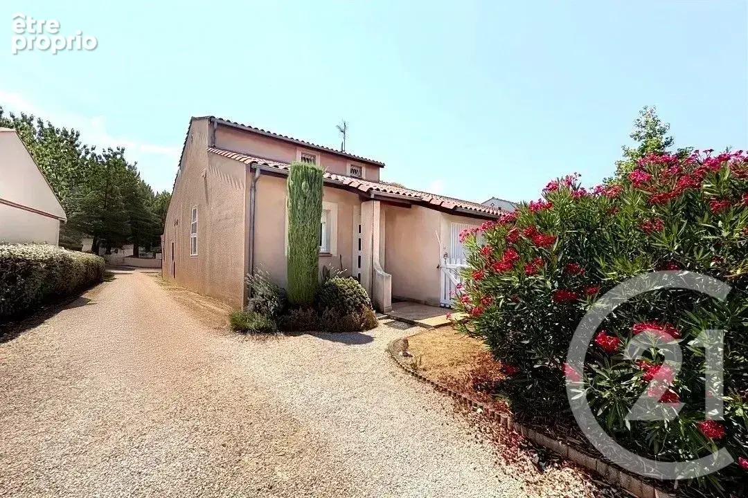 Maison 84 m² à La Salvetat-Saint-Gilles  - photo 9