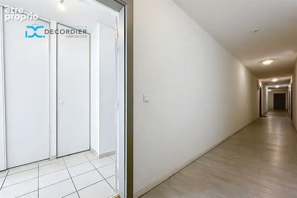 T3 lumineux de 61,35m² – proche centre-ville & gare – cave - 2 parkings couverts ! - photo 15