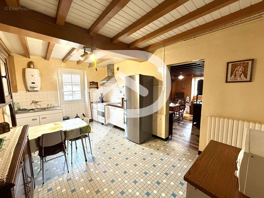 Maison à VIELLESEGURE