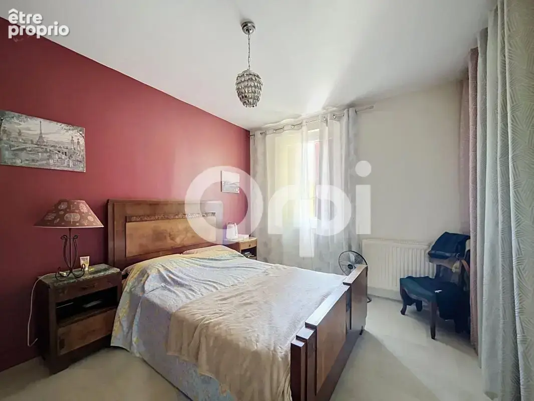 Demeure de caractère en pierre (179 m²) – Charme, volumes & potentiel mixte - photo 13