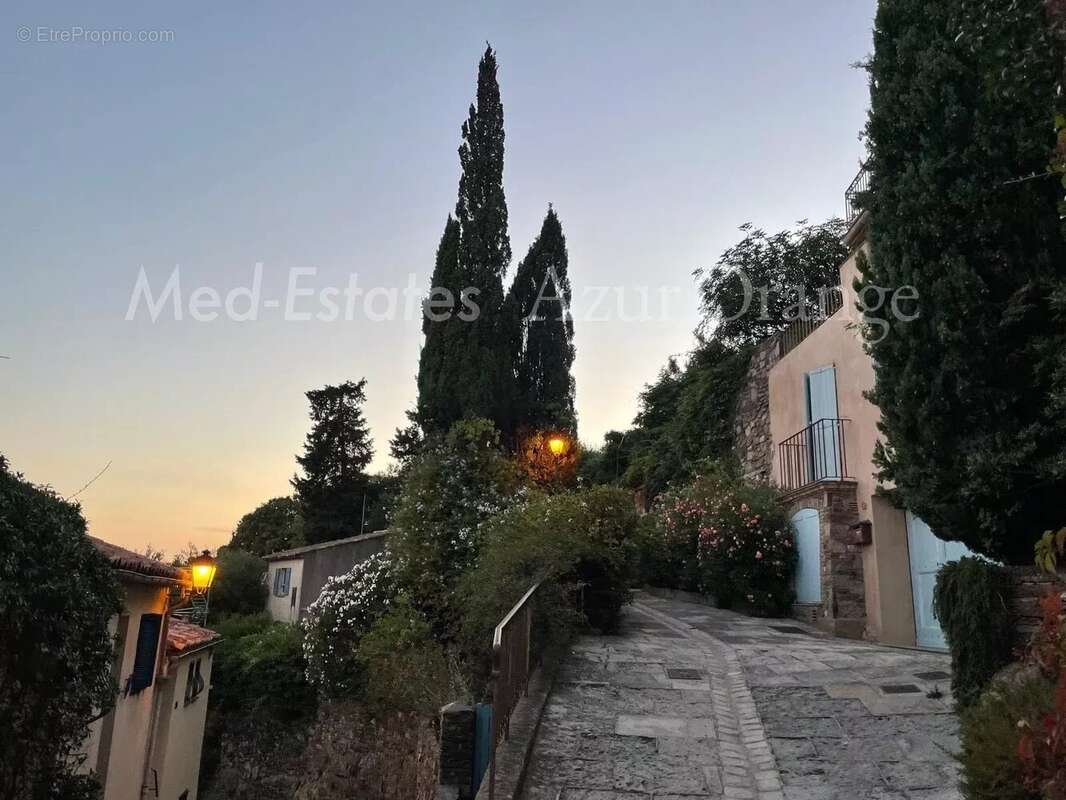 Appartement à GRIMAUD