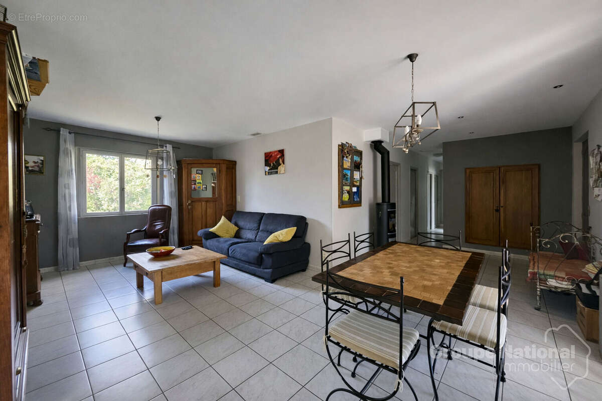 Maison de plain pied avec piscine - photo 4