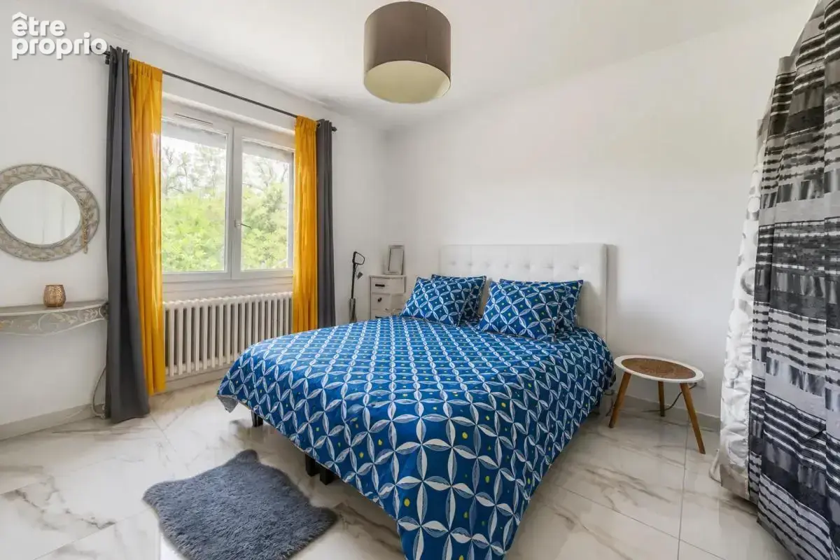 69400 - ARNAS - Maison familiale de 133 m² avec terrain - photo 5