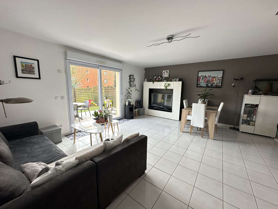 Maison à BROU-SUR-CHANTEREINE