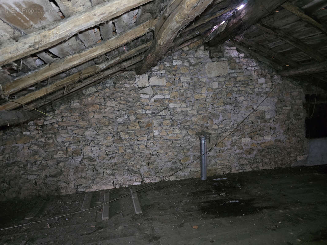 Maison à CHASSENEUIL-SUR-BONNIEURE