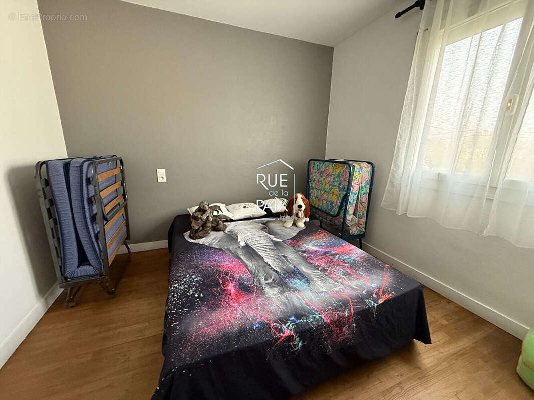 Maison à LENCLOITRE