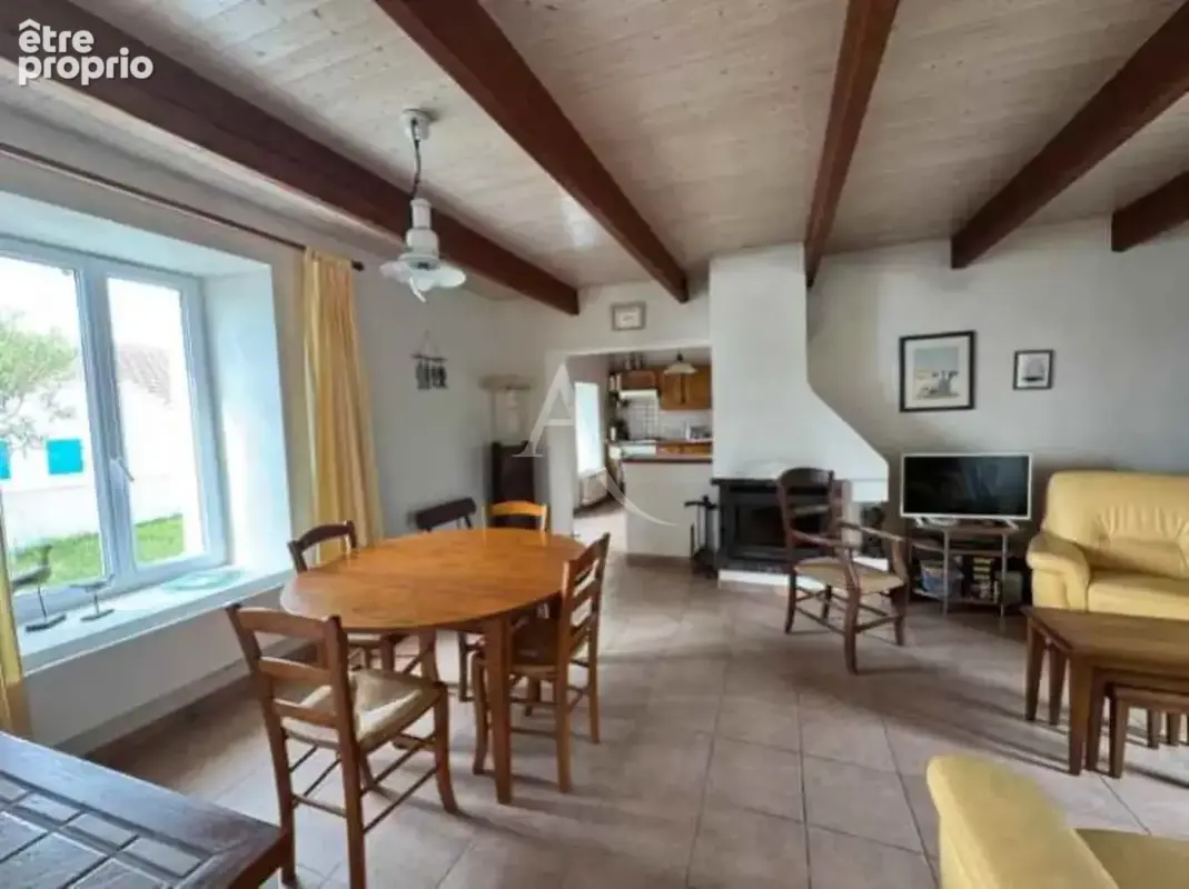 EXCLUSIVITÉ - Charmante maison en pierre à LA GUERINIERE 200m de la plage 600m des commerces - photo 3