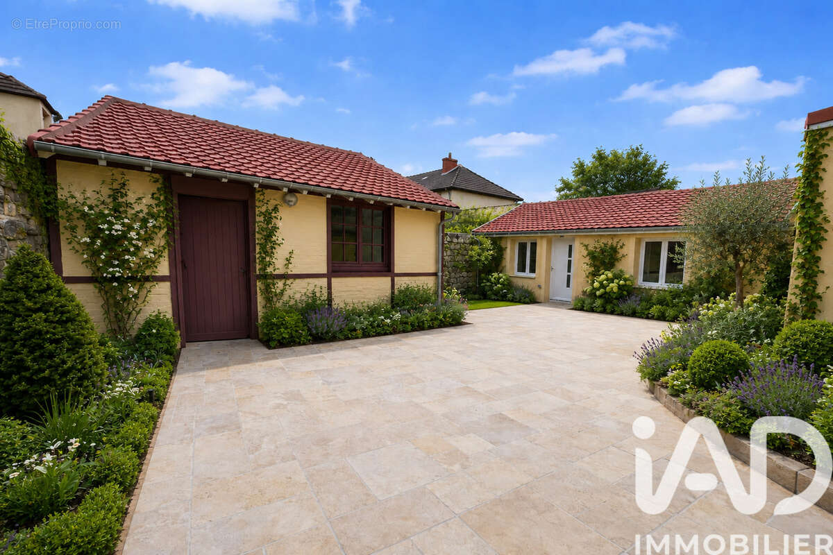 Photo 2 - Maison à L'ISLE-ADAM