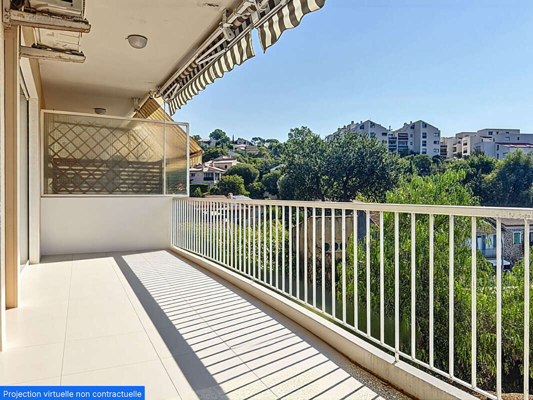 Appartement à HYERES