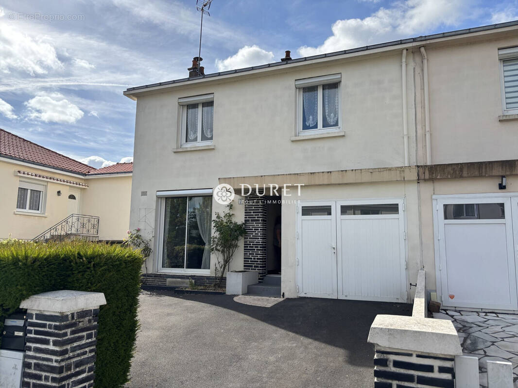 Maison à LA RENAUDIERE