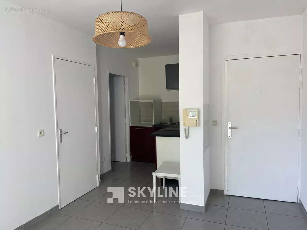 Appartement à MARSEILLE-3E