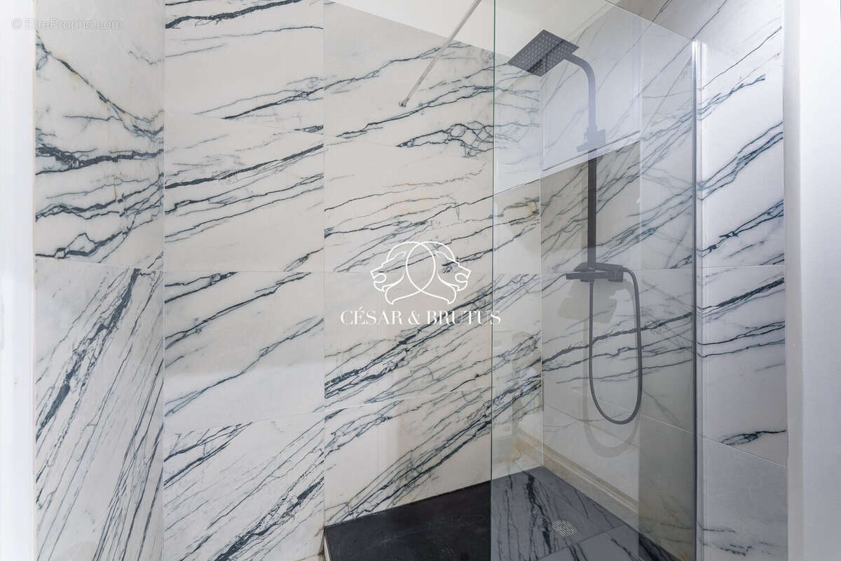 Appartement à LYON-6E