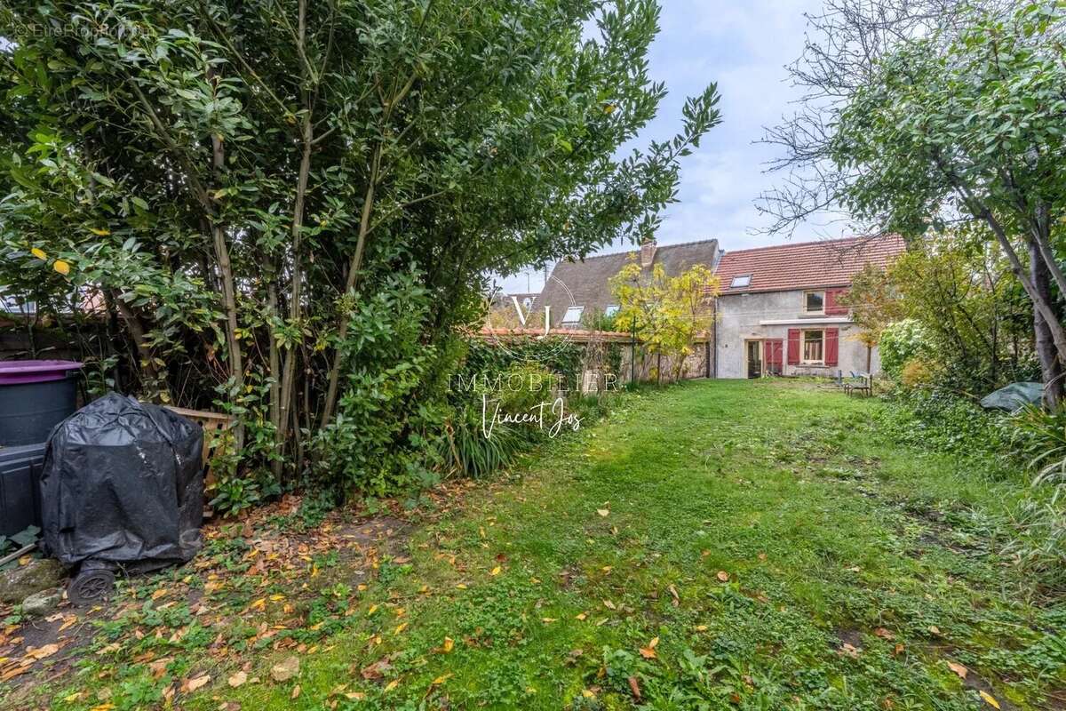 Maison à LES MUREAUX