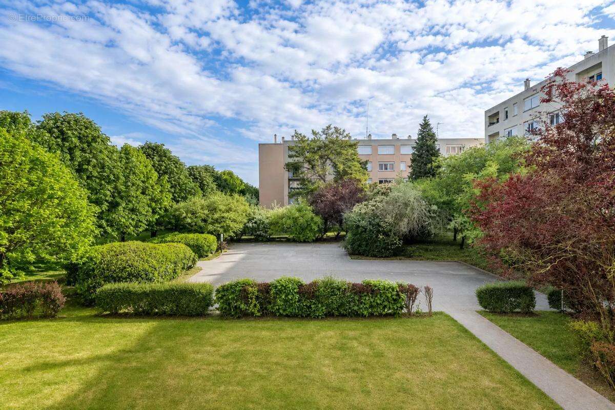 Appartement à SAINT-GRATIEN