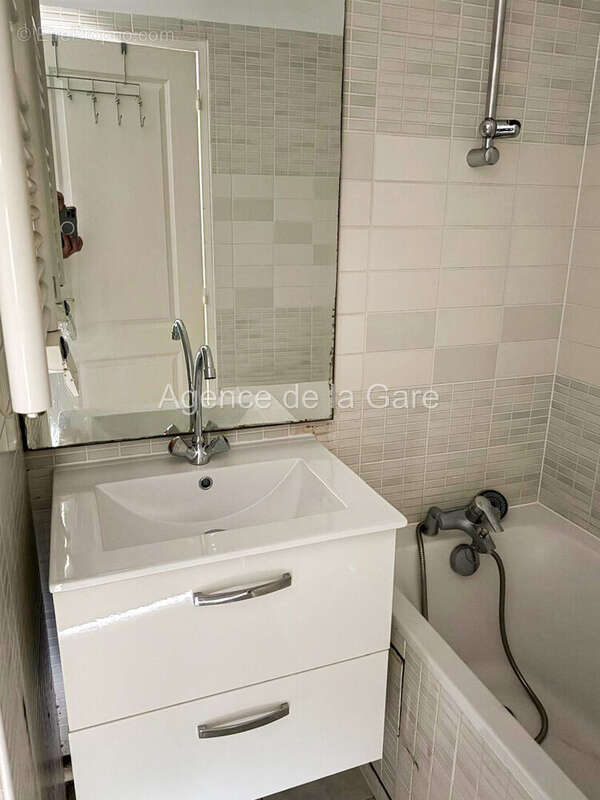 Appartement à SARTROUVILLE