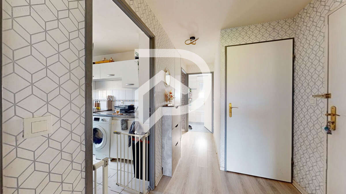 Appartement à CHANTELOUP-LES-VIGNES