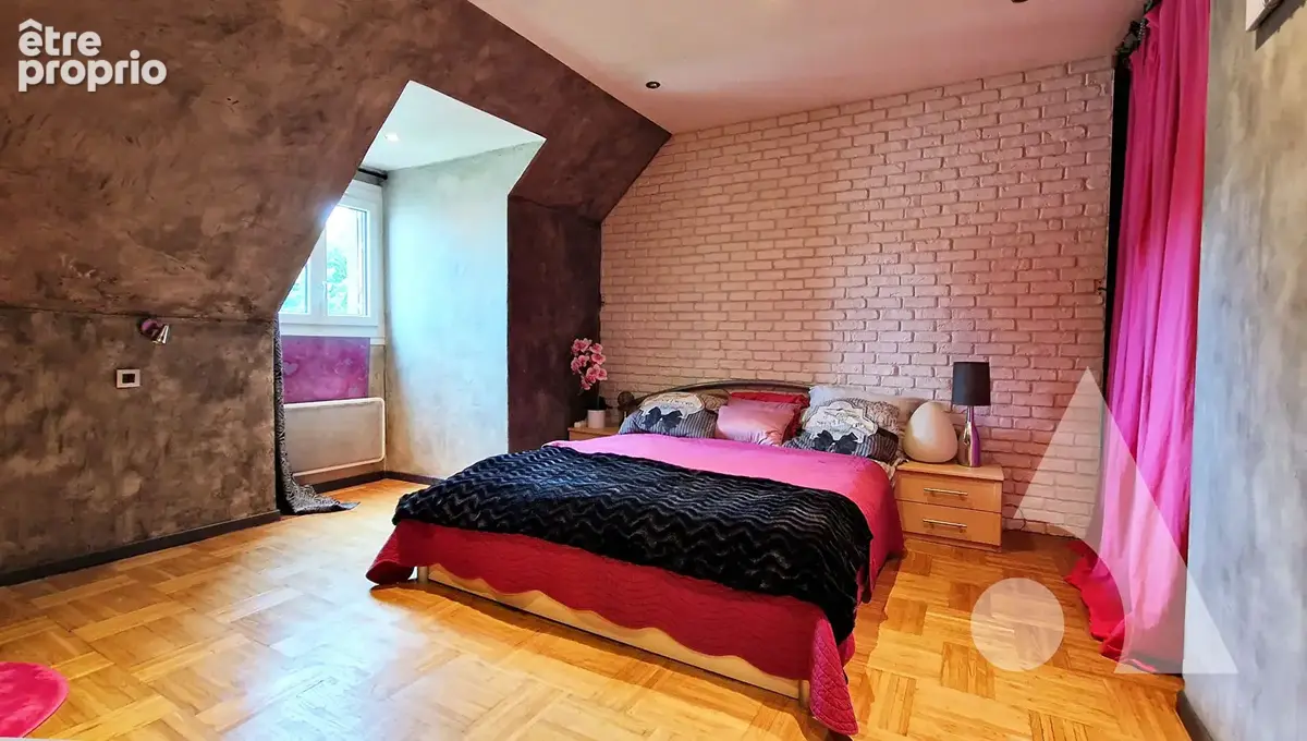 Maison Le Thillay 8 pièce(s) 180 m2 avec piscine - photo 14
