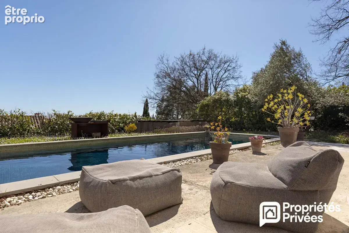 Villa avec piscine, jolie dépendance et vue dégagée - photo 3