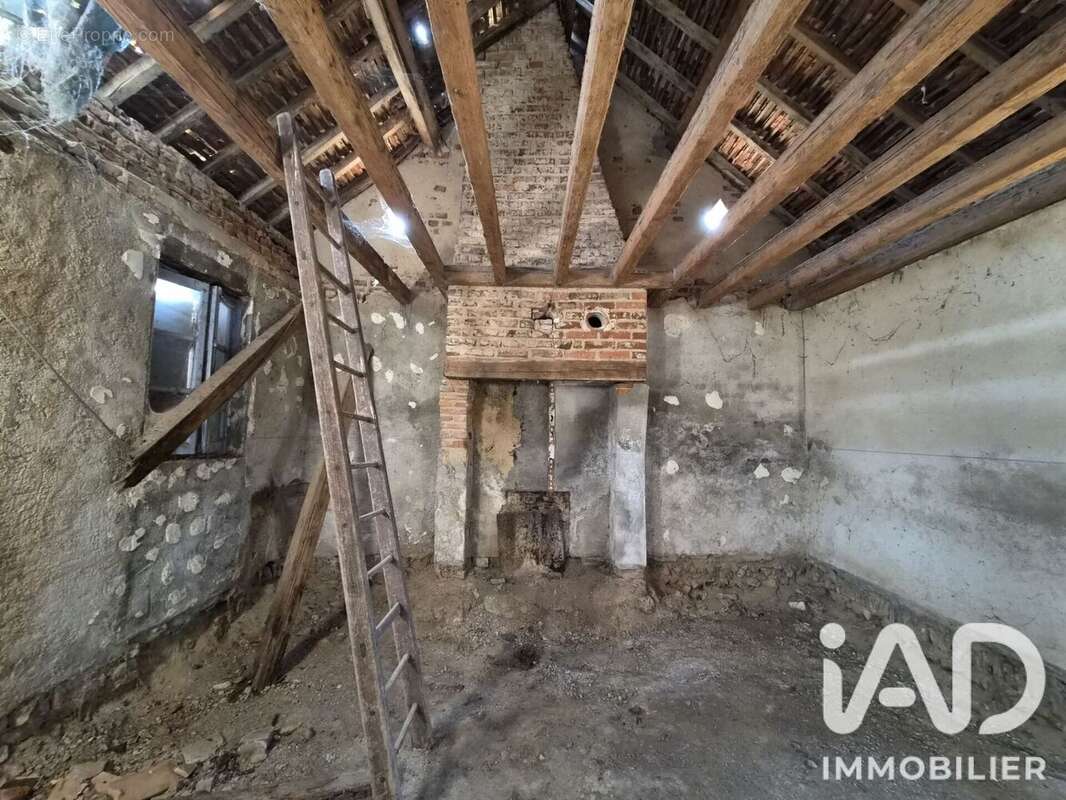 Maison 66 m² à Beaulon  - photo 7