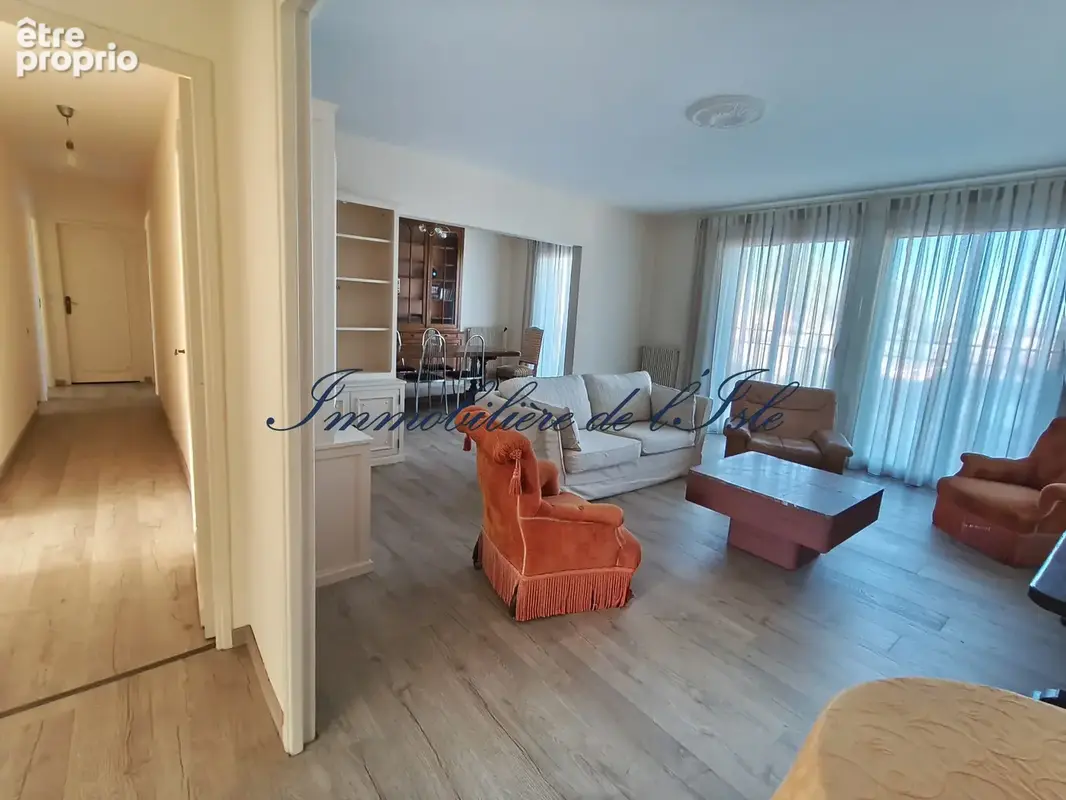 Élégant appartement traversant avec balcon et parking - photo 4