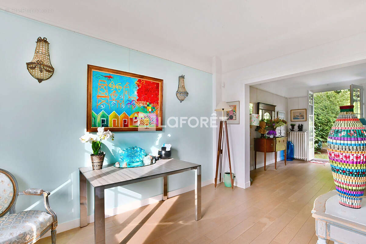 Maison à LA CELLE-SAINT-CLOUD