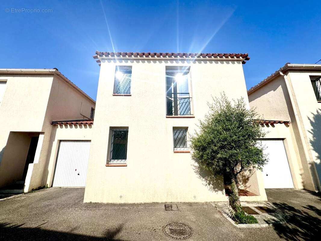 Maison à LE CANNET