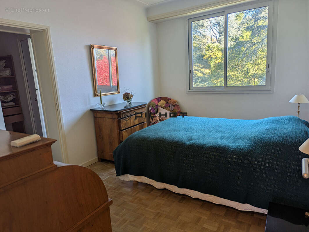 Appartement à BILLERE