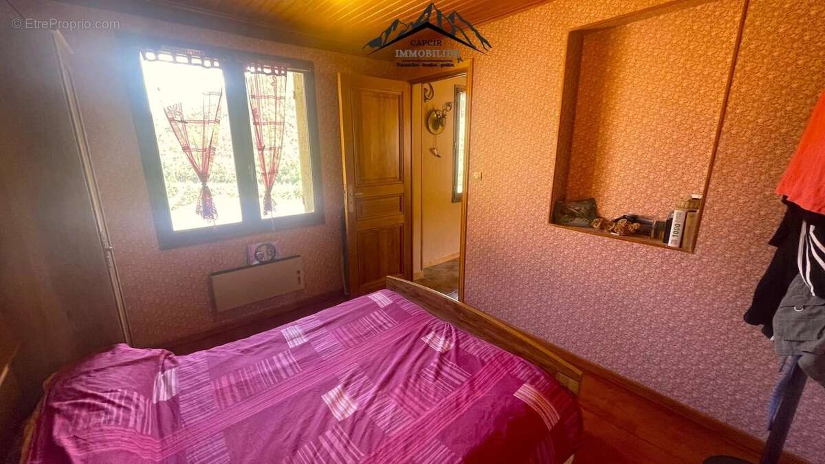 Maison 4 faces en pierre avec jardin - AYGUATÉBIA-TALAU - photo 34