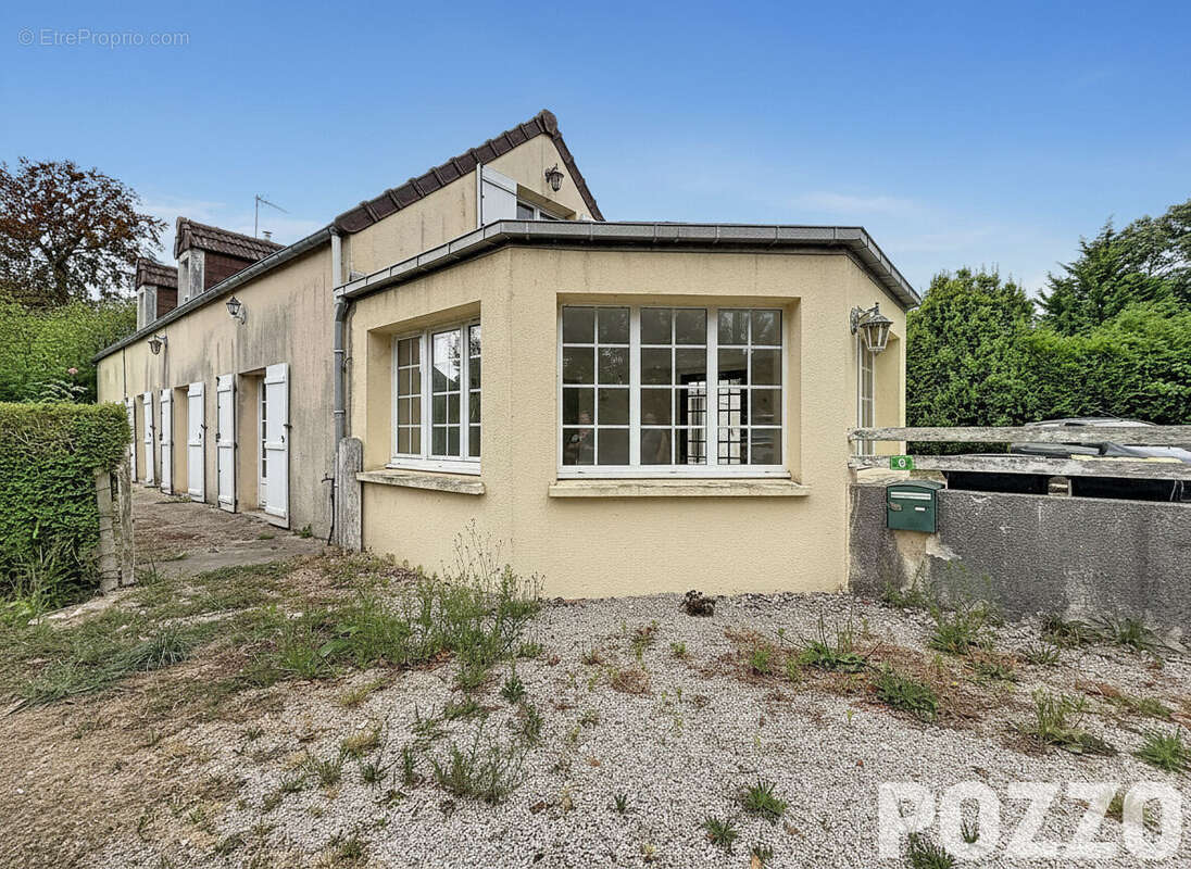 Maison L Etang Bertrand 7 pièces -  148 m2 - beaux volumes - calme - grand terrain - photo 4