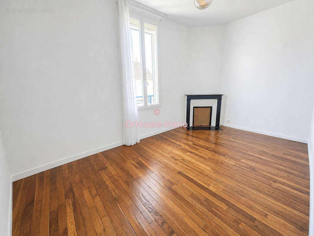Maison 75 m² à Colombes  - photo 20
